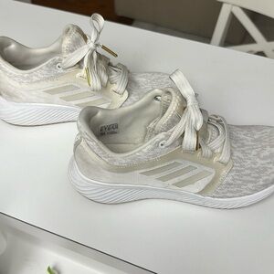 Adidas Edge Lux Sneakers in cream 8.5
